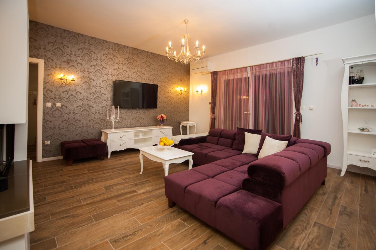Luxury Villa Kate - In Lucice Bay With Turquoise Sea, Amazing Seaviews, And Heated Pool Milna  Extérieur photo
