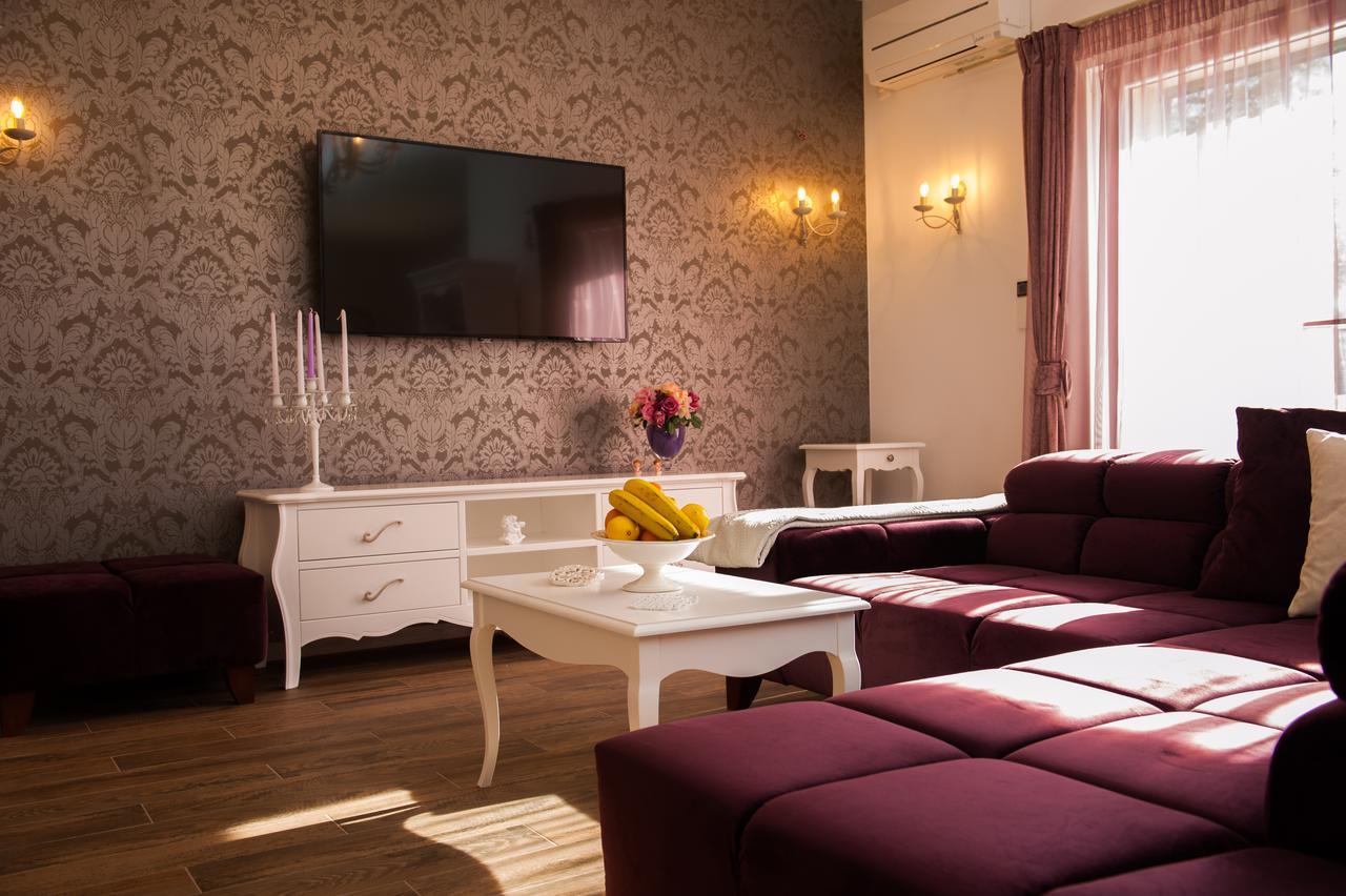 Luxury Villa Kate - In Lucice Bay With Turquoise Sea, Amazing Seaviews, And Heated Pool Milna  Extérieur photo