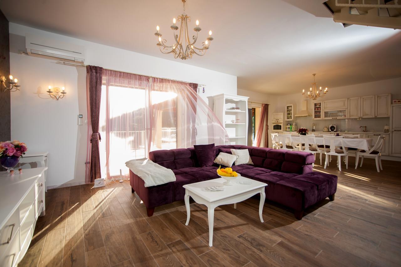 Luxury Villa Kate - In Lucice Bay With Turquoise Sea, Amazing Seaviews, And Heated Pool Milna  Extérieur photo