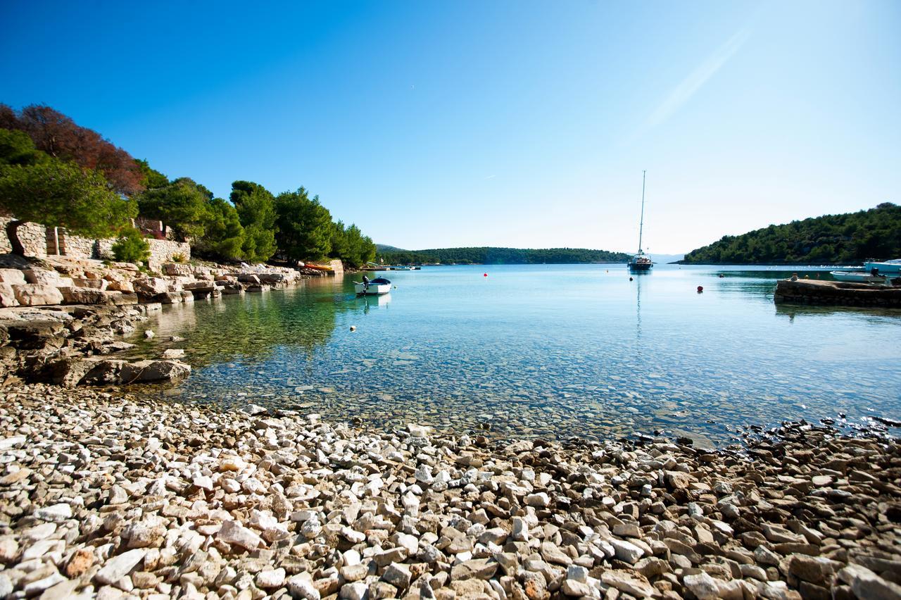 Luxury Villa Kate - In Lucice Bay With Turquoise Sea, Amazing Seaviews, And Heated Pool Milna  Extérieur photo